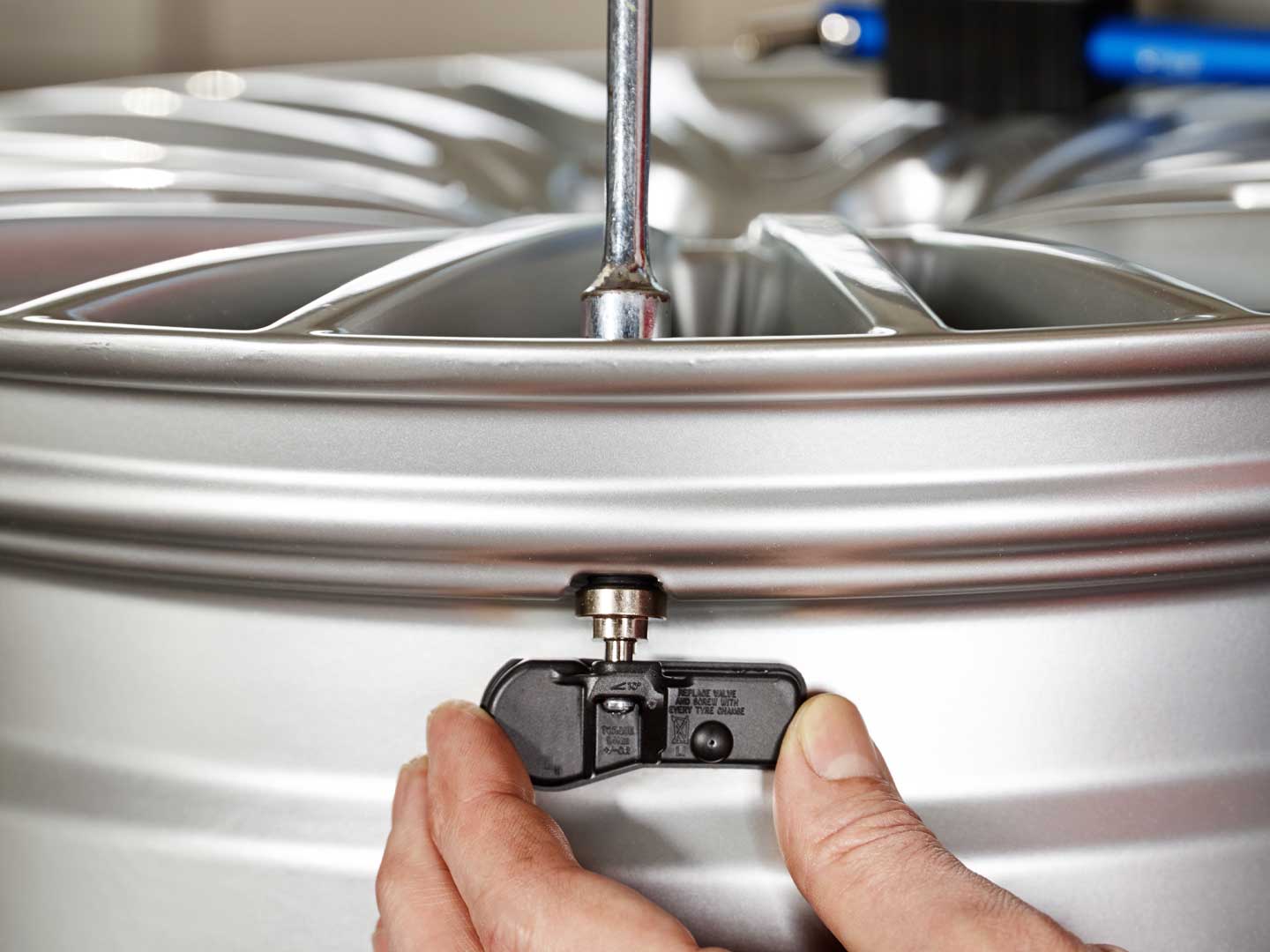 TPMS diagnose en installatie service TPMS diagnose en installatie service